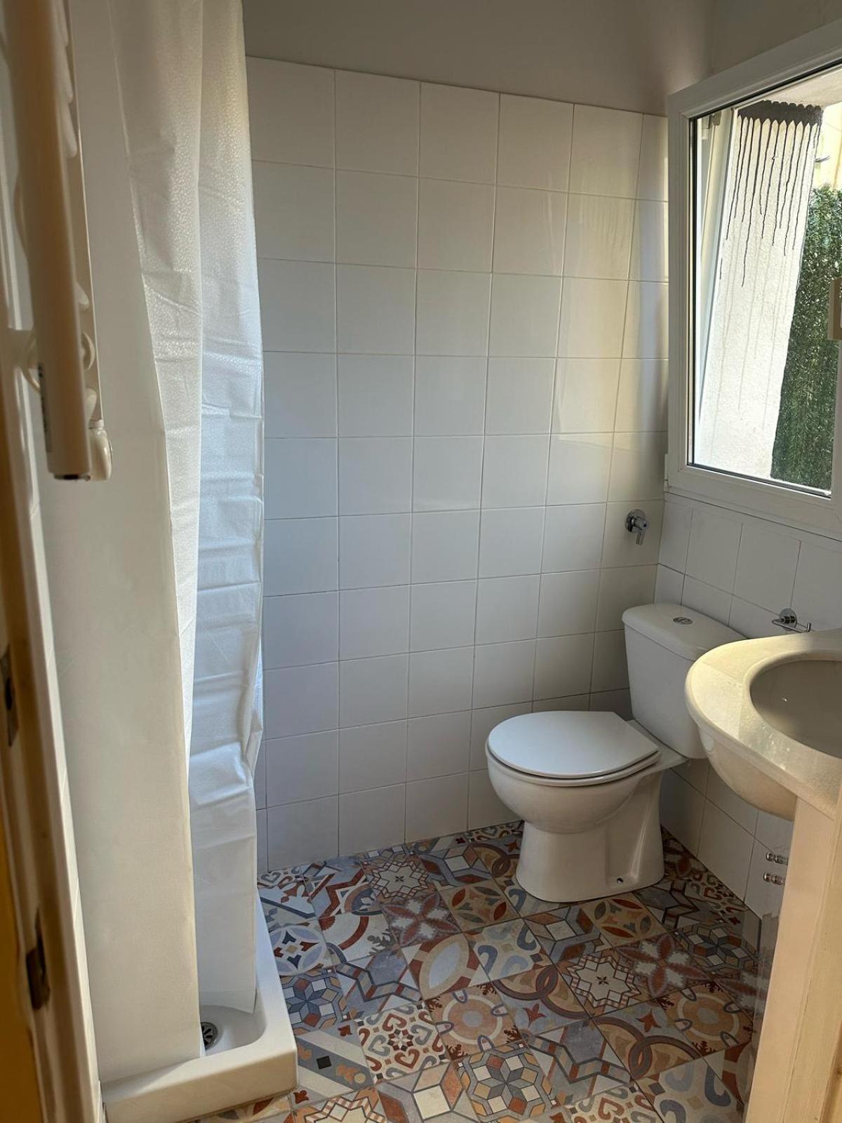 Quadruple Room Private Bathroom