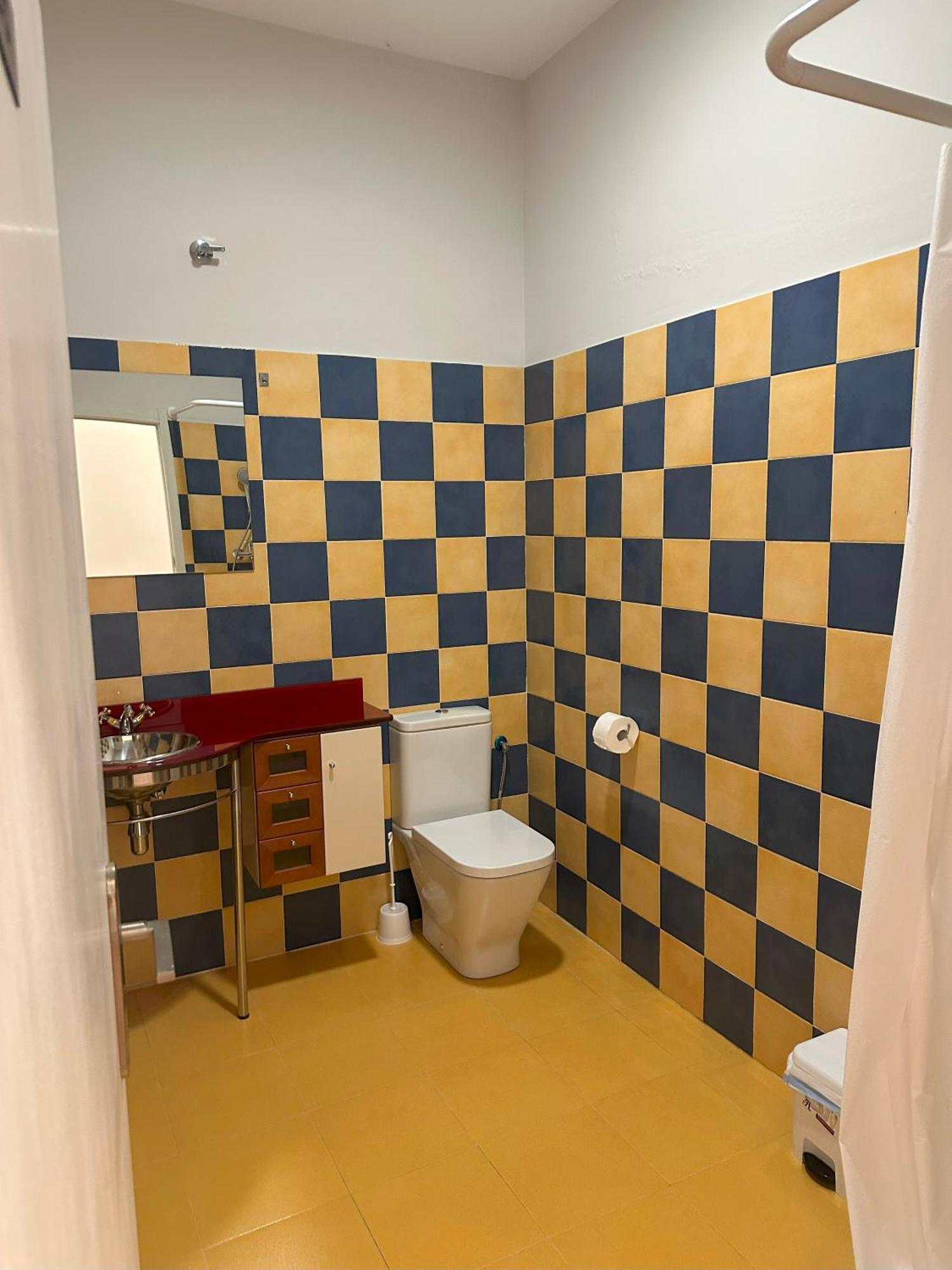 Quadruple Room Private Bathroom